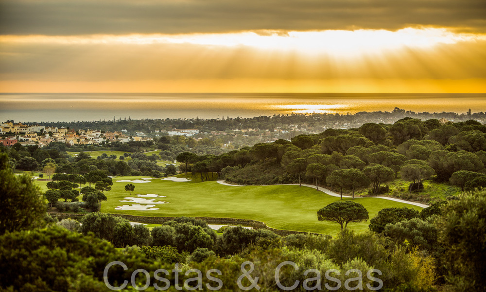 Exclusive luxury homes for sale in a private, gated golf resort in Sotogrande, Costa del Sol 794356