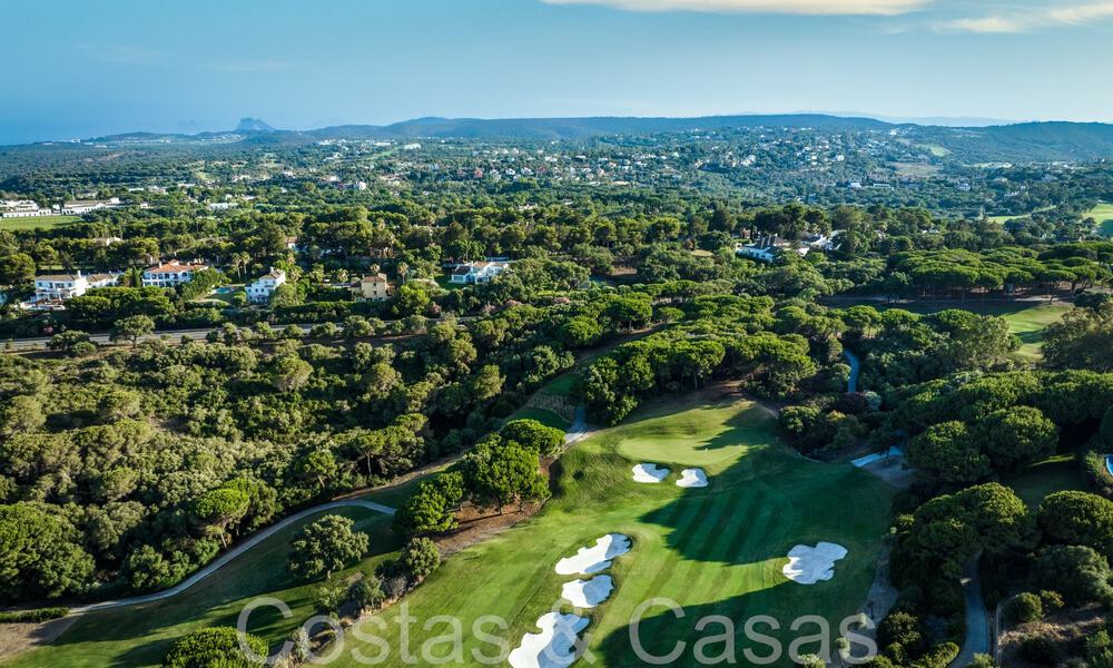 Exclusive luxury homes for sale in a private, gated golf resort in Sotogrande, Costa del Sol 794359