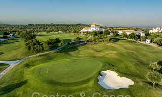 Exclusive luxury homes for sale in a private, gated golf resort in Sotogrande, Costa del Sol 794360 