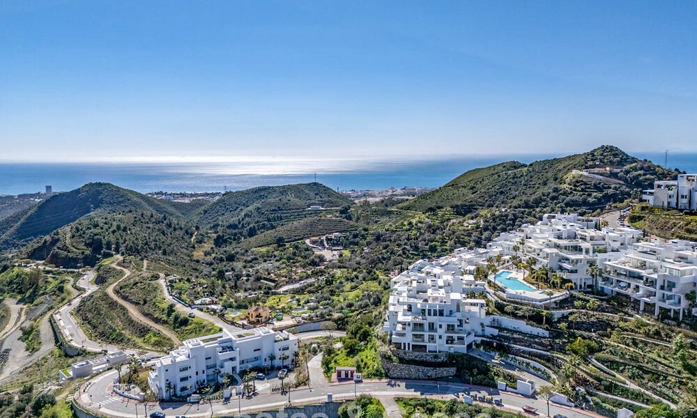 Modern, luxurious garden apartment for sale with panoramic coastal views in a gated boutique complex near Marbella town 794484