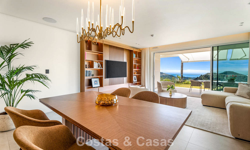 Modern, luxurious garden apartment for sale with panoramic coastal views in a gated boutique complex near Marbella town 794492