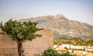 Modern apartment with villa character for sale with sea views in an exclusive complex in La Quinta, Marbella - Benahavís 794510 
