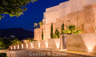 Modern apartment with villa character for sale with sea views in an exclusive complex in La Quinta, Marbella - Benahavís 794512 