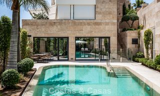 Modern apartment with villa character for sale with sea views in an exclusive complex in La Quinta, Marbella - Benahavís 794516 