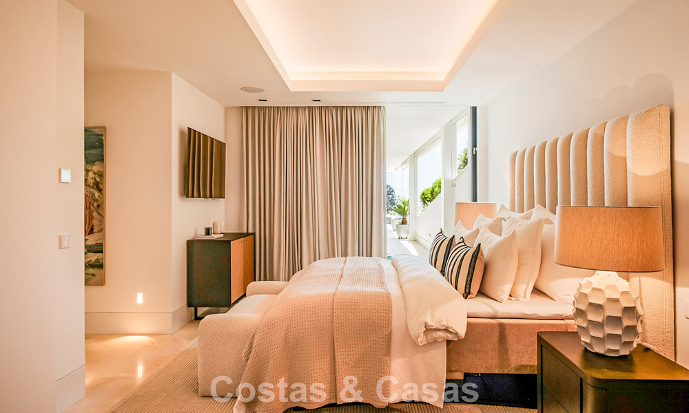 Modern apartment with villa character for sale with sea views in an exclusive complex in La Quinta, Marbella - Benahavís 794533