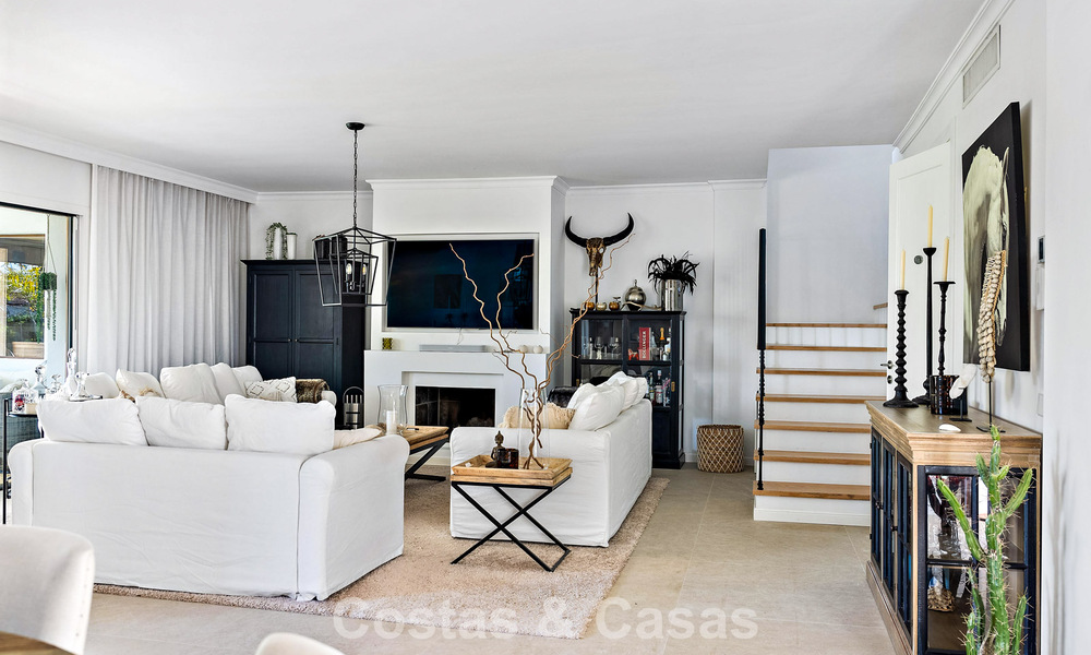 Move-in ready luxury duplex apartment for sale, surrounded by golf courses in Nueva Andalucía, Marbella 794574