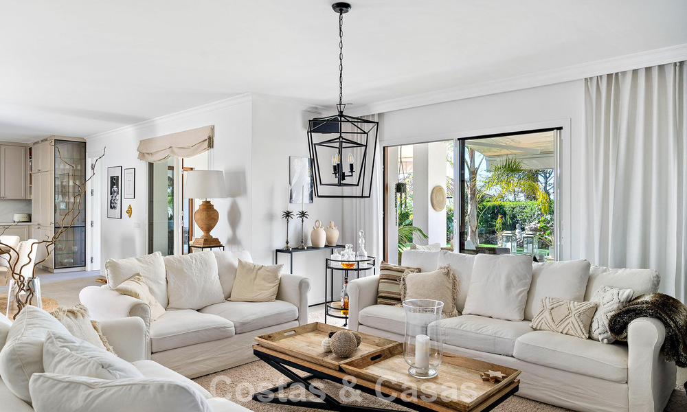 Move-in ready luxury duplex apartment for sale, surrounded by golf courses in Nueva Andalucía, Marbella 794576