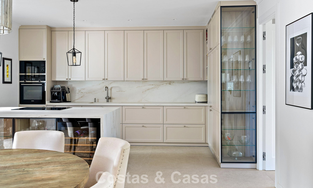 Move-in ready luxury duplex apartment for sale, surrounded by golf courses in Nueva Andalucía, Marbella 794578