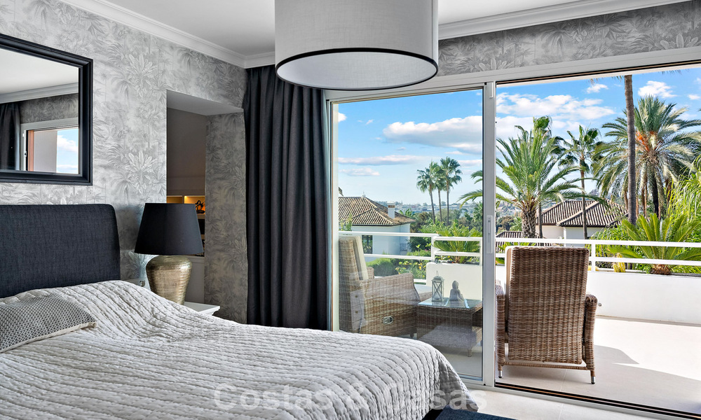 Move-in ready luxury duplex apartment for sale, surrounded by golf courses in Nueva Andalucía, Marbella 794585