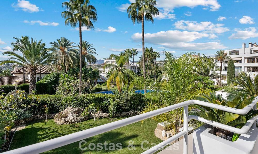 Move-in ready luxury duplex apartment for sale, surrounded by golf courses in Nueva Andalucía, Marbella 794586