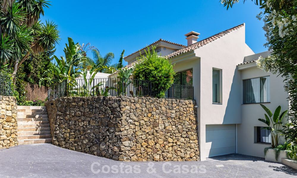 Move-in ready, Balinese-style luxury villa for sale in Nueva Andalucía’s Golf Valley, Marbella 794692