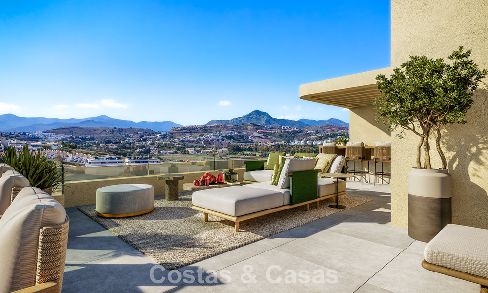 Advanced luxury apartments for sale within walking distance of a golf clubhouse on the New Golden Mile, Marbella - Estepona 794566