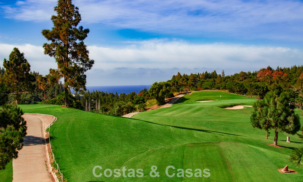 New, modern apartments with phenomenal views for sale in Mijas Costa, Costa del Sol 794601