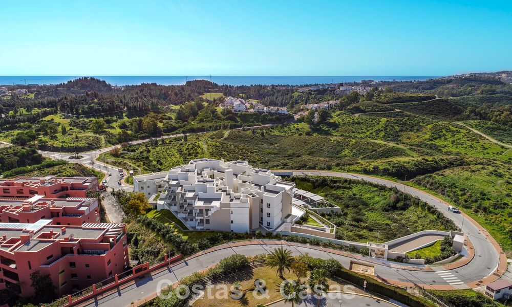 New, modern apartments with phenomenal views for sale in Mijas Costa, Costa del Sol 794606