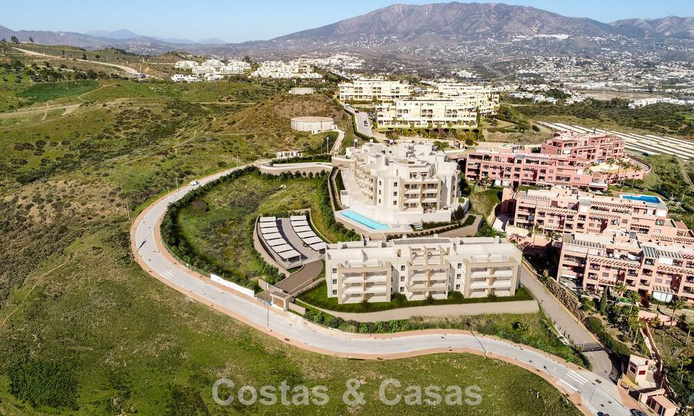 New, modern apartments with phenomenal views for sale in Mijas Costa, Costa del Sol 794608