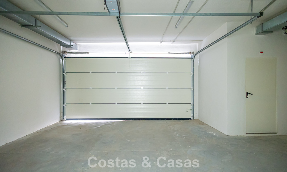 Modernist semi-detached villa for sale close to amenities in Guadalmina golf and San Pedro centre, Marbella 794666