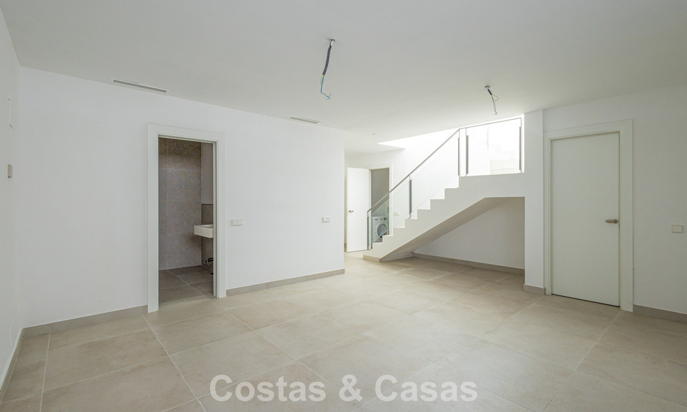 Modernist semi-detached villa for sale close to amenities in Guadalmina golf and San Pedro centre, Marbella 794669