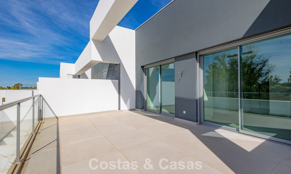 Modernist semi-detached villa for sale close to amenities in Guadalmina golf and San Pedro centre, Marbella 794672