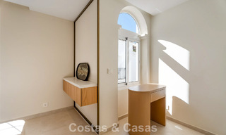 Stylish townhouse for sale within walking distance of the beach on Marbella’s Golden Mile 794713 
