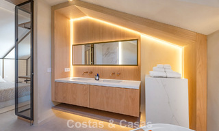 Stylish townhouse for sale within walking distance of the beach on Marbella’s Golden Mile 794717 