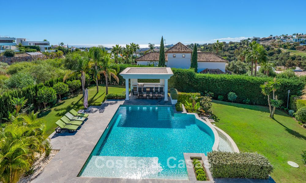 Stately luxury villa with golf, mountain and sea views for sale in a golf community in Marbella - Benahavís 794732