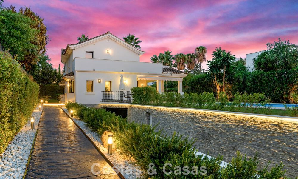 Villa with contemporary mediterranean flair for sale in Nueva Andalucía, Marbella 794757