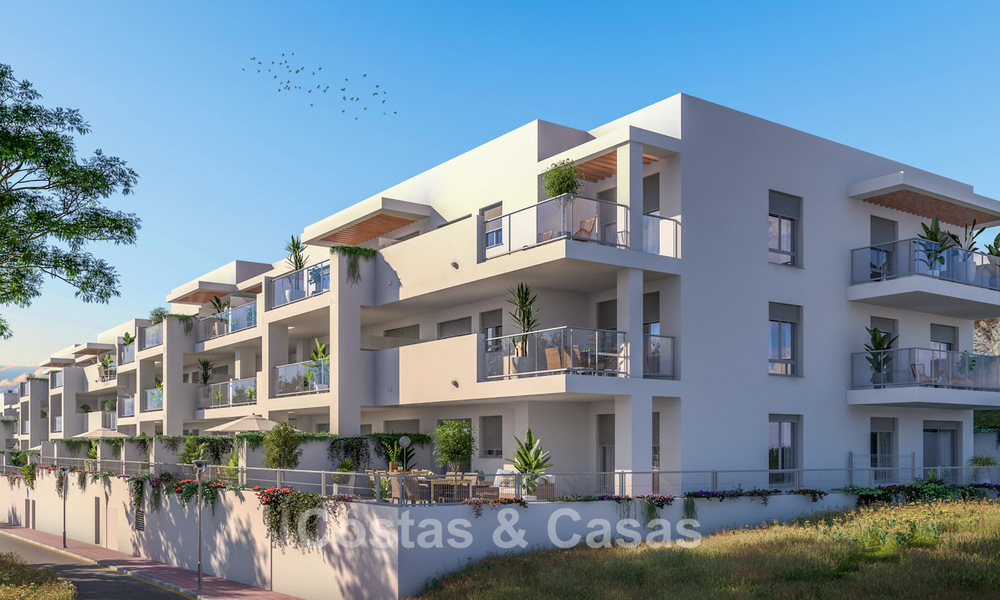 Modern apartments for sale in a contemporary development with sea view in Benalmádena, Costa del Sol 794900