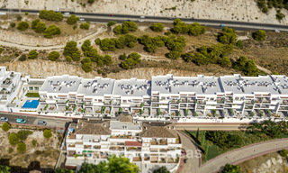 Modern apartments for sale in a contemporary development with sea view in Benalmádena, Costa del Sol 794915 