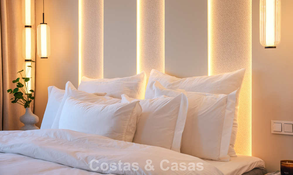 Luxury townhouse for sale in a gated complex on Marbella’s Golden Mile 794934