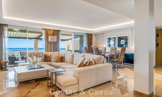 Spacious duplex penthouse with panoramic sea views for sale in a gated community in Marbella - Benahavís 794825 