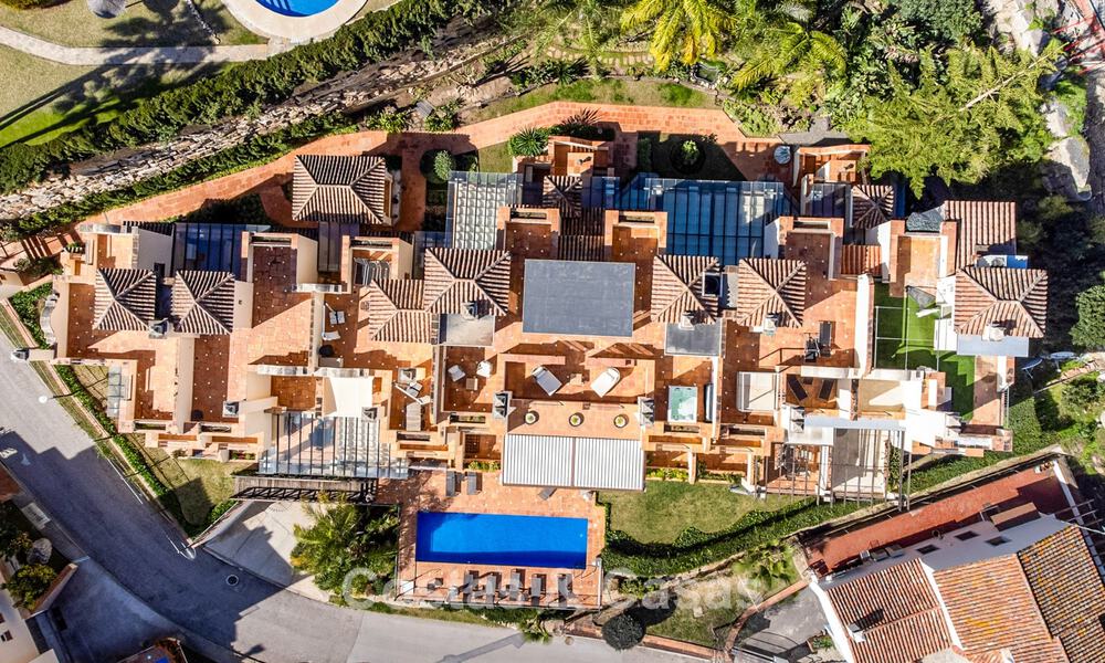 Spacious duplex penthouse with panoramic sea views for sale in a gated community in Marbella - Benahavís 794838