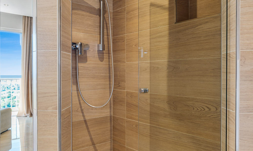 Spacious duplex penthouse with panoramic sea views for sale in a gated community in Marbella - Benahavís 794843