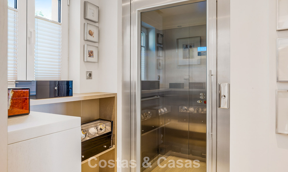 Spacious duplex penthouse with panoramic sea views for sale in a gated community in Marbella - Benahavís 794852