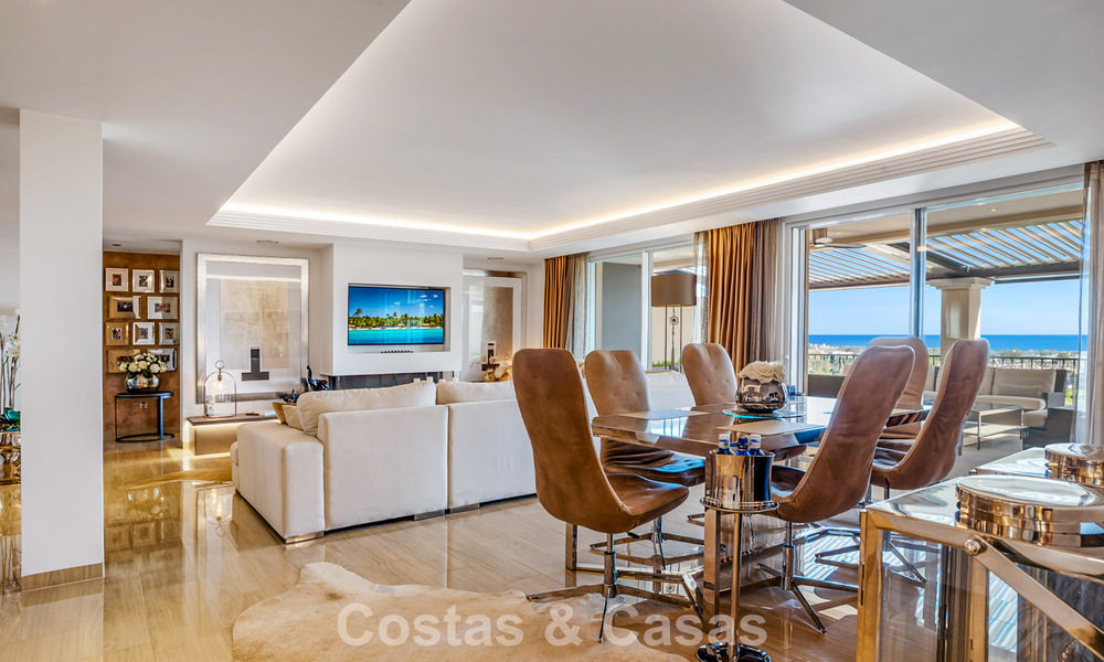 Spacious duplex penthouse with panoramic sea views for sale in a gated community in Marbella - Benahavís 794857