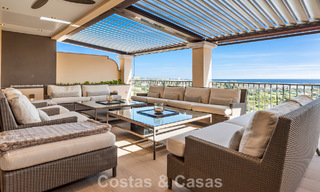 Spacious duplex penthouse with panoramic sea views for sale in a gated community in Marbella - Benahavís 794867 