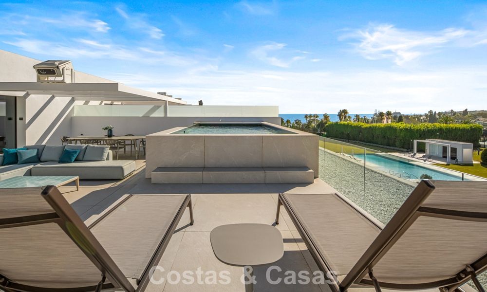 Ultra-modern semi-detached villa with private garden and private pool for sale on the Golden Mile, Marbella 795007