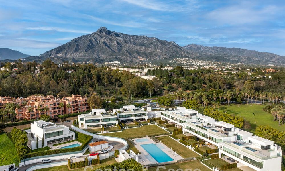 Ultra-modern semi-detached villa with private garden and private pool for sale on the Golden Mile, Marbella 795017