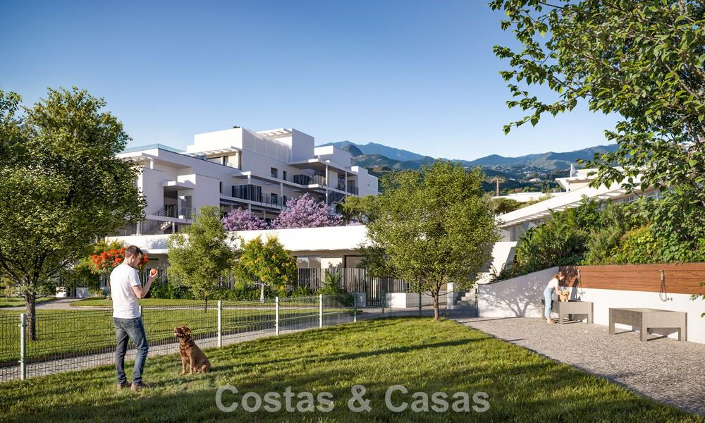 Modern apartments with stunning sea views for sale on the New Golden Mile between Marbella and Estepona 795078