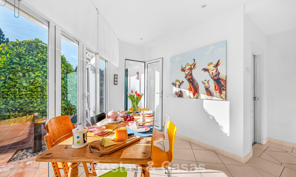 Authentic Andalusian villa with idyllic, panoramic golf views for sale in Sotogrande Alto, Costa del Sol 795193