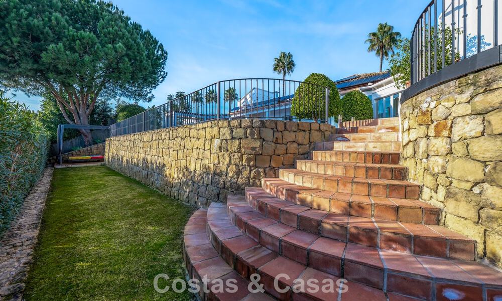 Authentic Andalusian villa with idyllic, panoramic golf views for sale in Sotogrande Alto, Costa del Sol 795210
