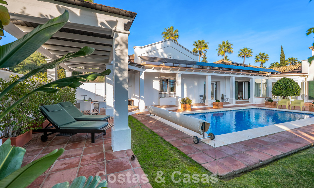Authentic Andalusian villa with idyllic, panoramic golf views for sale in Sotogrande Alto, Costa del Sol 795213