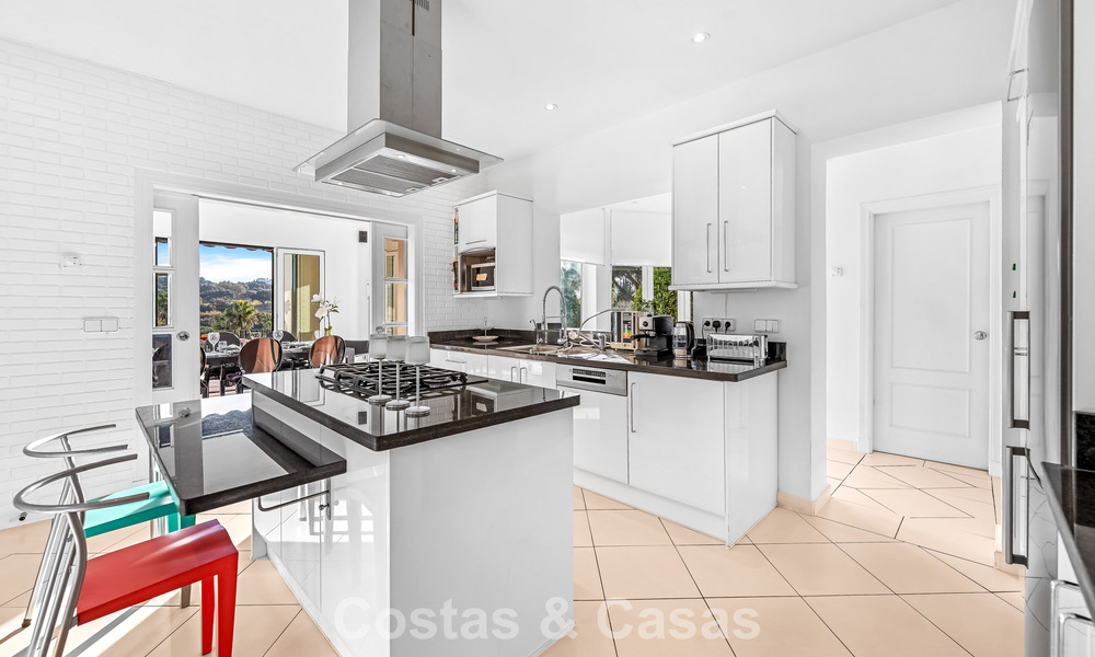 Authentic Andalusian villa with idyllic, panoramic golf views for sale in Sotogrande Alto, Costa del Sol 795220