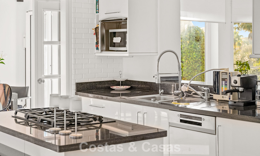 Authentic Andalusian villa with idyllic, panoramic golf views for sale in Sotogrande Alto, Costa del Sol 795223