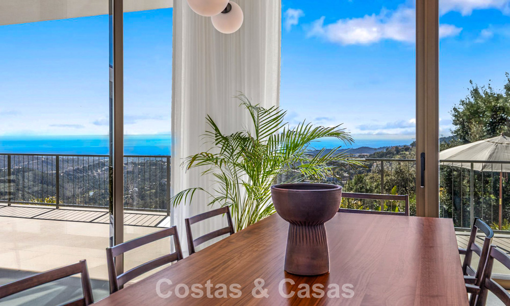 Boomerang-designed villa for sale in the green hills of Marbella - Benahavís with views over the hills and the sea 795250