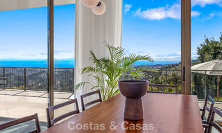 Boomerang-designed villa for sale in the green hills of Marbella - Benahavís with views over the hills and the sea 795250 