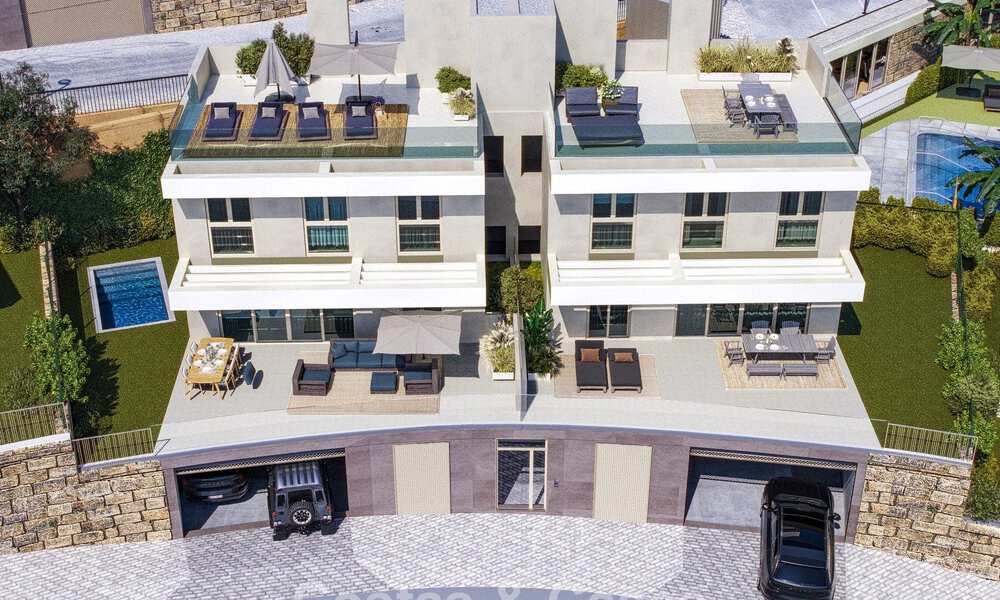 Exclusive semi-detached villas with sea views for sale in a sought-after golf setting in Mijas, Costa del Sol 795287