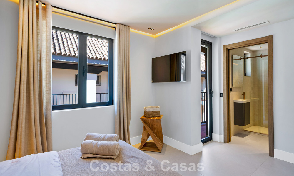 Stylishly modernised townhouse for sale within walking distance of the beach in Puerto Banús, Marbella 795308