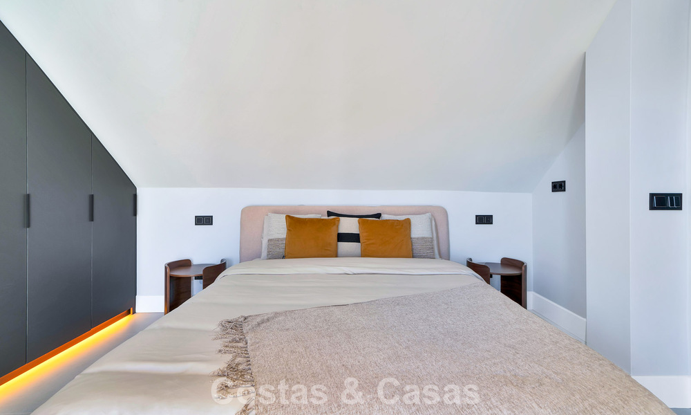 Stylishly modernised townhouse for sale within walking distance of the beach in Puerto Banús, Marbella 795311