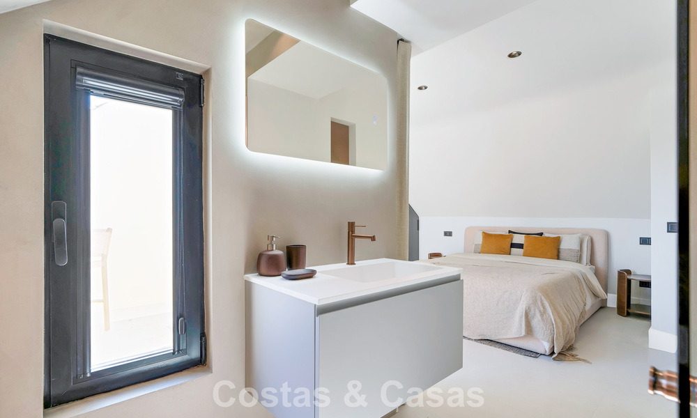 Stylishly modernised townhouse for sale within walking distance of the beach in Puerto Banús, Marbella 795314