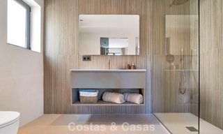 Stylishly modernised townhouse for sale within walking distance of the beach in Puerto Banús, Marbella 795318 